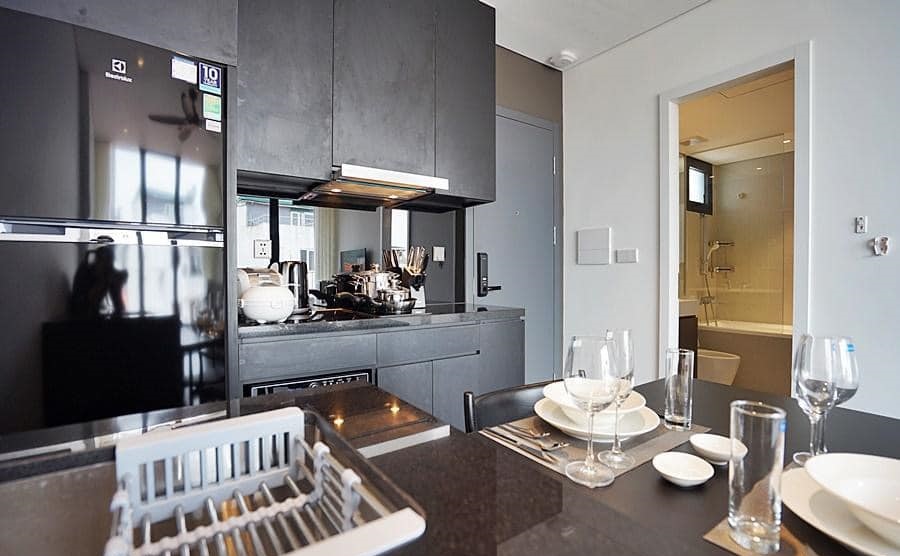 Căn hộ 150 triệu/tháng - Tô Ngọc Vân 105m x 8 tầng, MT6.4 giá 31 Tỷ