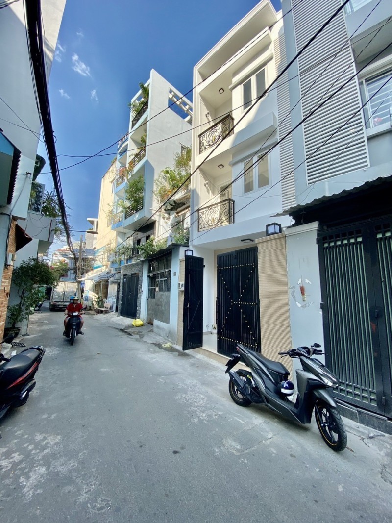 Nhà Khu Bàu Cát, Phường 10, Quận Tân Bình, 56m2, 3 tầng giá chào 8.9 tỷ.