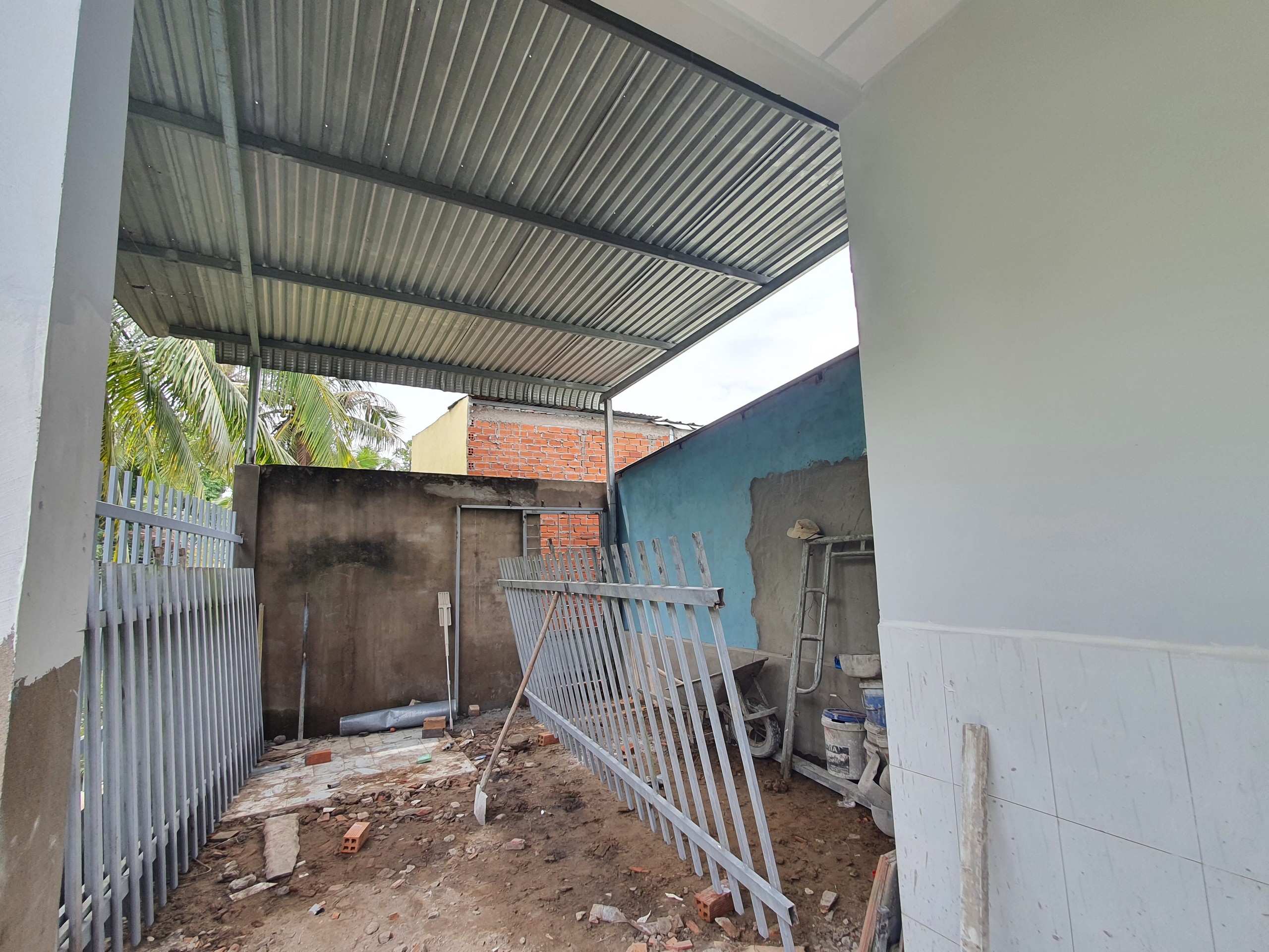 Nhà 1 trệt 1 lững, mới 100% thuộc xã Phú Hưng TP Bến Tre