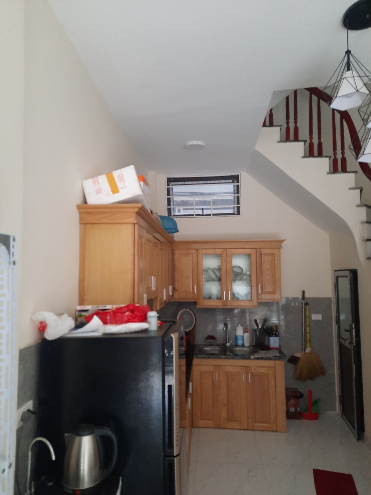 BÁN NHÀ 5 TẦNG VIEW ROYALCITY- 1,75 TỶ