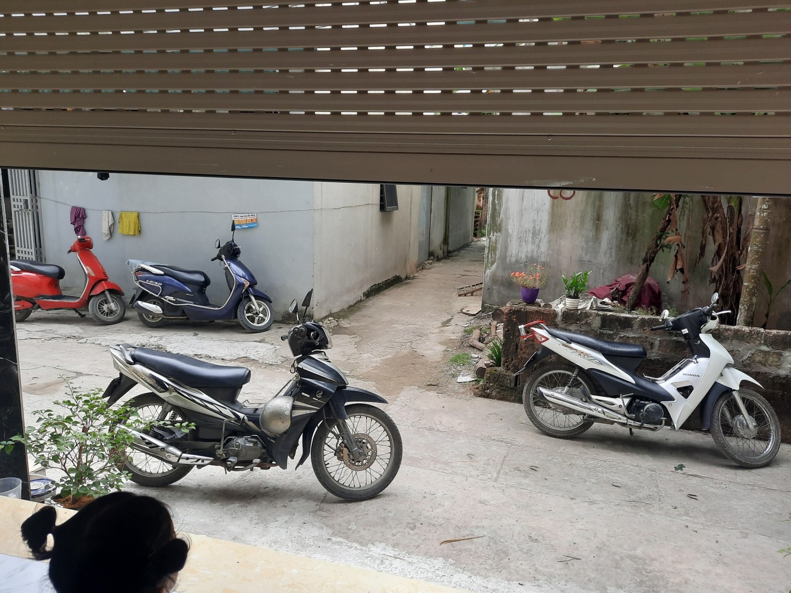 KHÔNG MUA SẼ TIẾC!30M NHÀ 4 TẦNG BIÊN GIANG HÀ ĐÔNG HÀ NỘI!CHỈ 2 TỶ TRÒN!