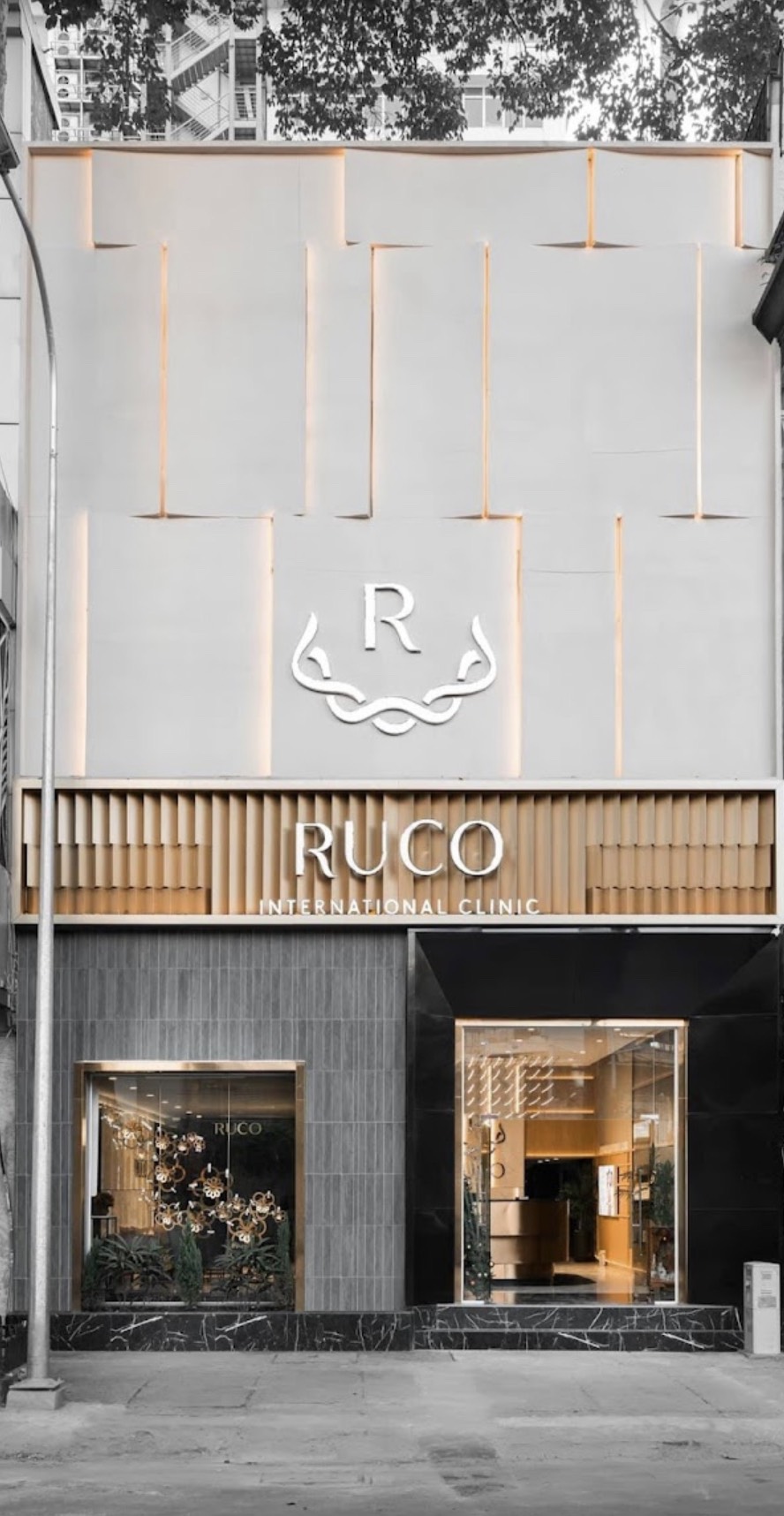 Chính chủ bán nhà Bến Thành Quận 1 MT đường Sương Nguyệt Ánh 660triệu/m2 DT 4x30 79tỷ