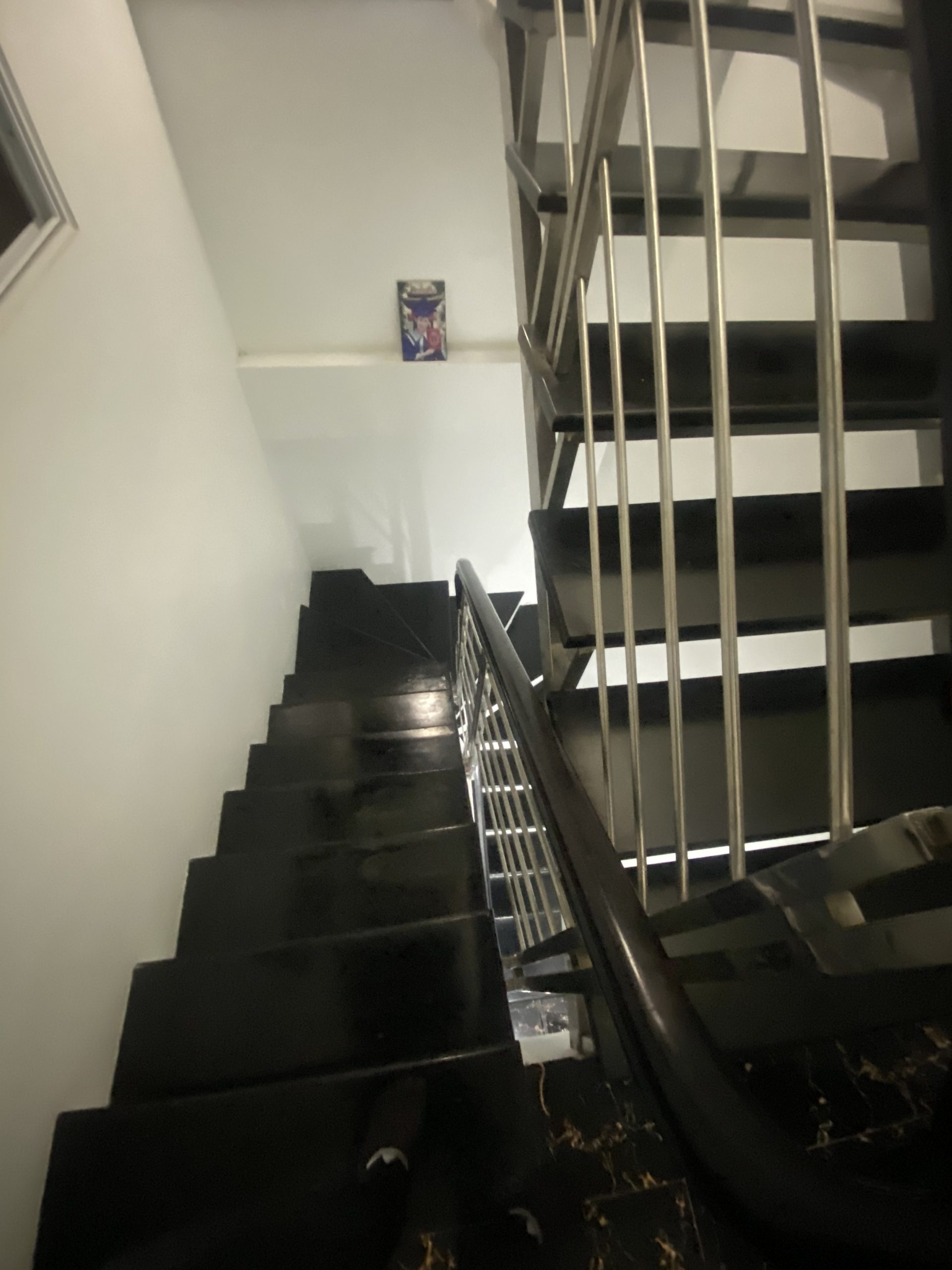 Chỉ 6 Tỷ 6 Có Nhà LẠC LONG QUÂN DT 40, 5 Tầng,MT 4m, 6PN Thoáng KD,An Sinh Hoàn Hảo