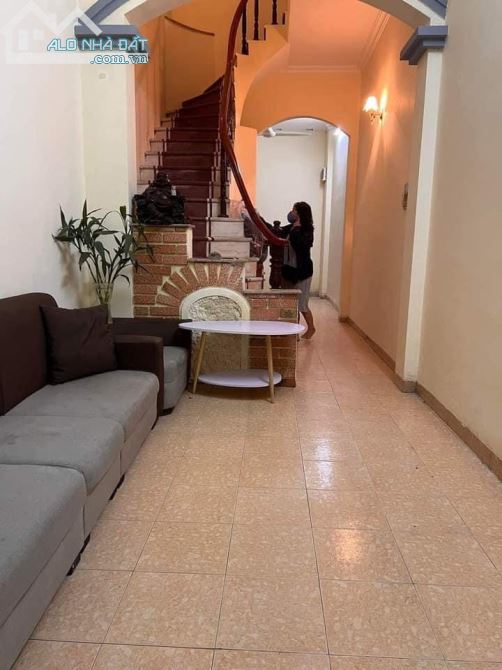 Ngon bổ rẻ, TT Đống Đa. Phố Chợ Khâm Thiên. DT 38m, 4 tầng, 4 phòng ngủ. Giá 3.4 Tỷ