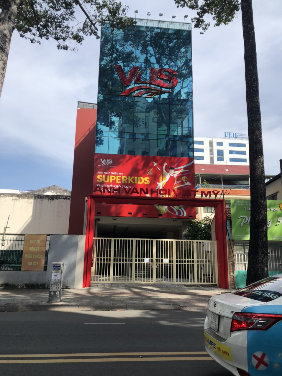 Chủ nhà nợ bank cần bán gấp nhà Siêu đẹp đường Huỳnh Khương Ninh