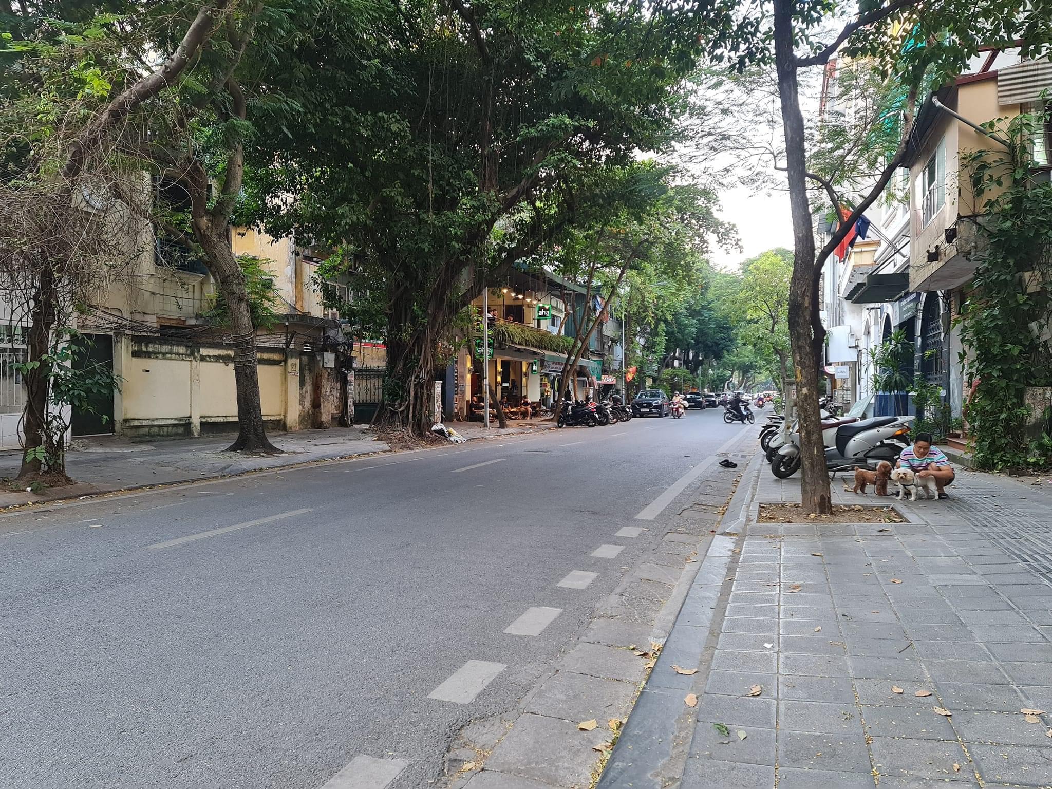 340m2