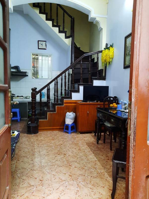 Bán nhà phố bạch mai 32m2, ngõ nông ba gác đõ cửa, giá 2,5 tỷ