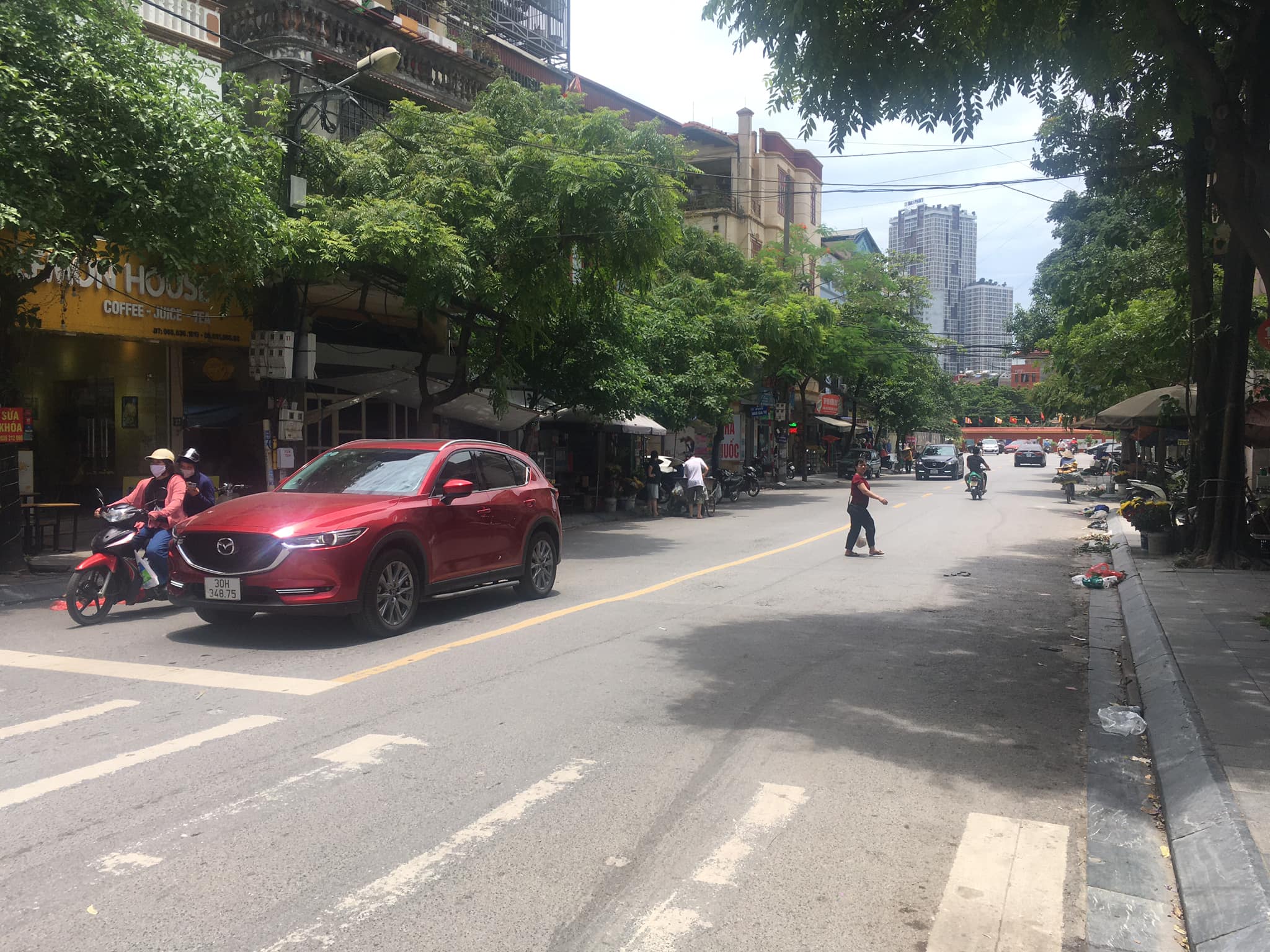 Ngô Thì Nhậm Hà Đông SIÊU PHẨM NHÀ MỚI – VỪA Ở VỪA KINH DOANH - Ô TÔ TRÁNH - VỈA HÈ RỘNG NHÀ MỚI