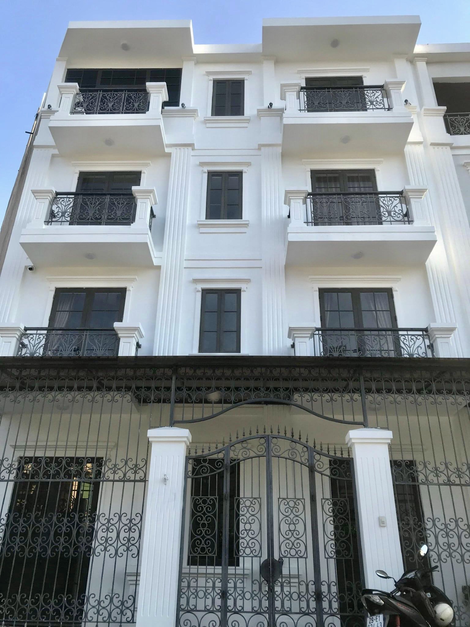 Nhỉnh 13Tỷ Nhà Siêu Đẹp 70m2-Mặt Tiền Rộng Kinh Doanh Đỉnh Nguyễn Xiển Hoàng Mai