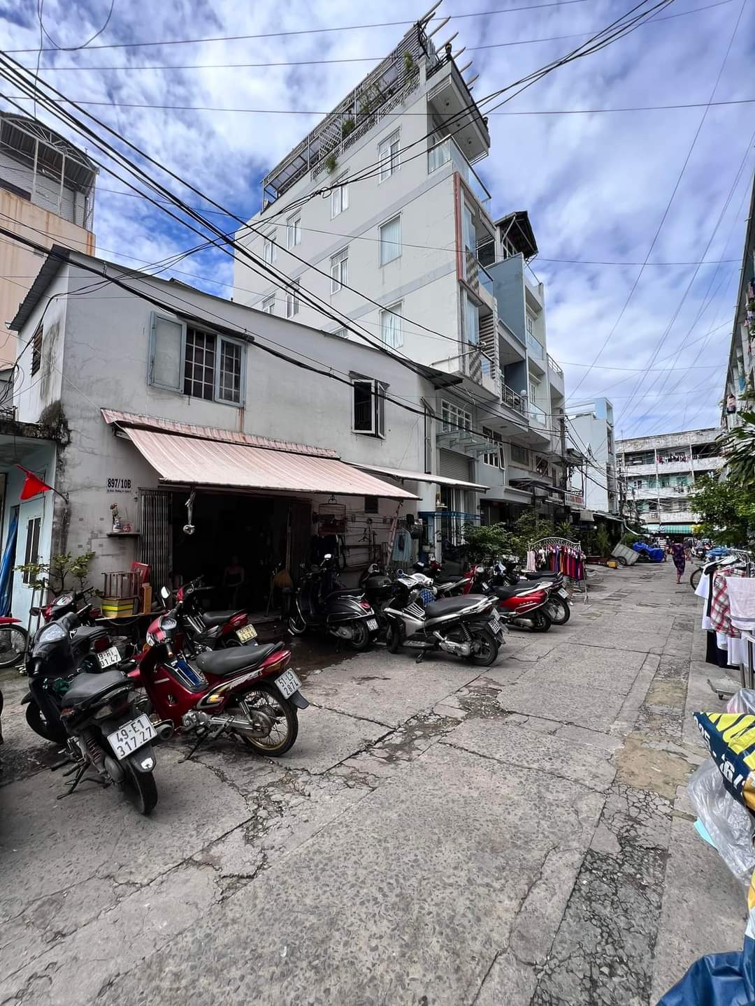 LÔ GÓC 2 TẦNG 4X10M ĐƯỜNG HƯNG PHÚ QUẬN 8 - 4,5 TỶ