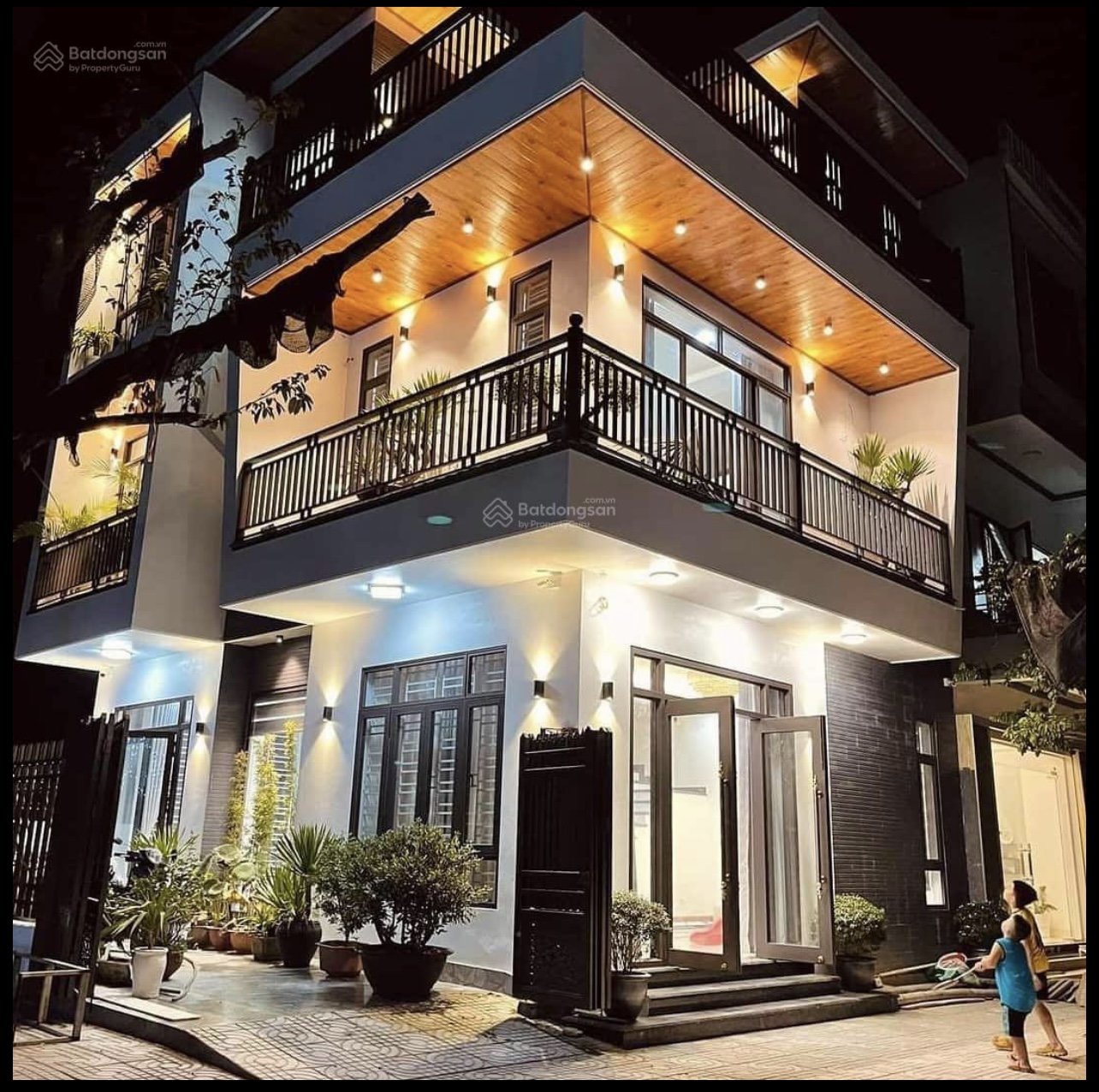 Bán nhà phố Lê Trọng Tấn,quận Thanh Xuân,lô góc,ô tô tránh