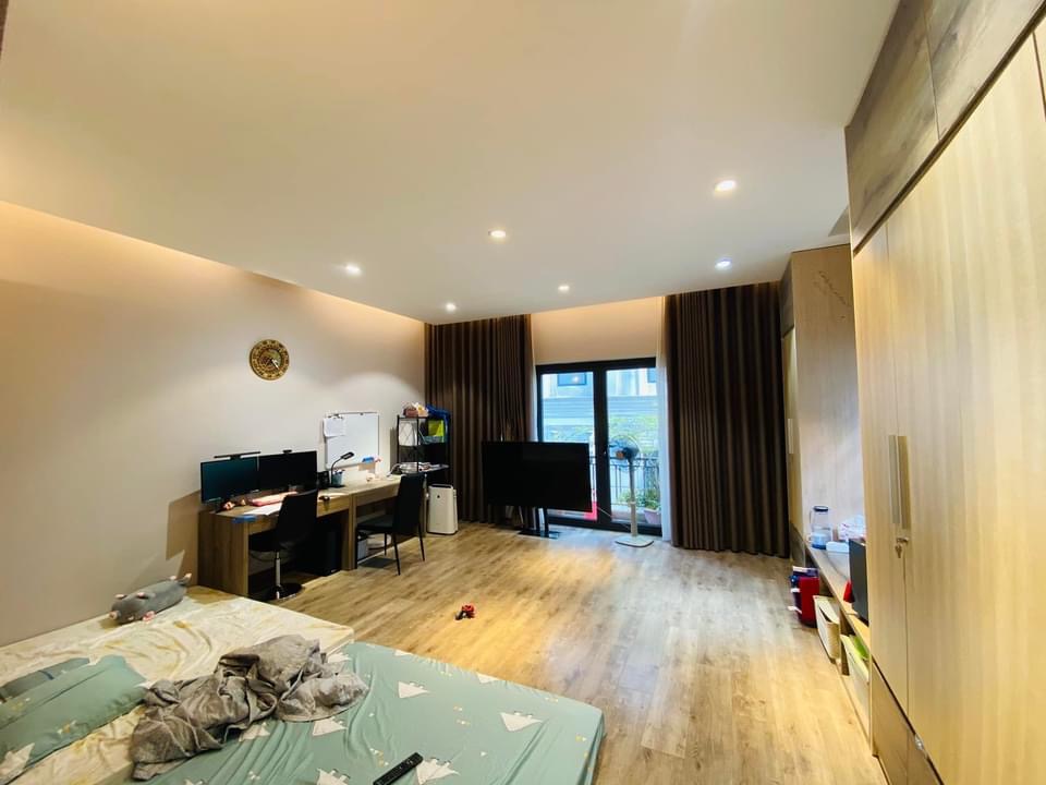 Bán nhà phố Vạn Bảo,quận Ba Đình,3 mặt thoáng vĩnh viễn,ô tô tránh