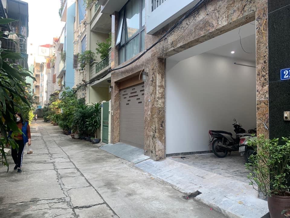 Nhà Phân Lô Phố Hào Nam Ô Tô Vào Nhà. Gần Ga Cát Linh. 53m2, 4T, MT 4m