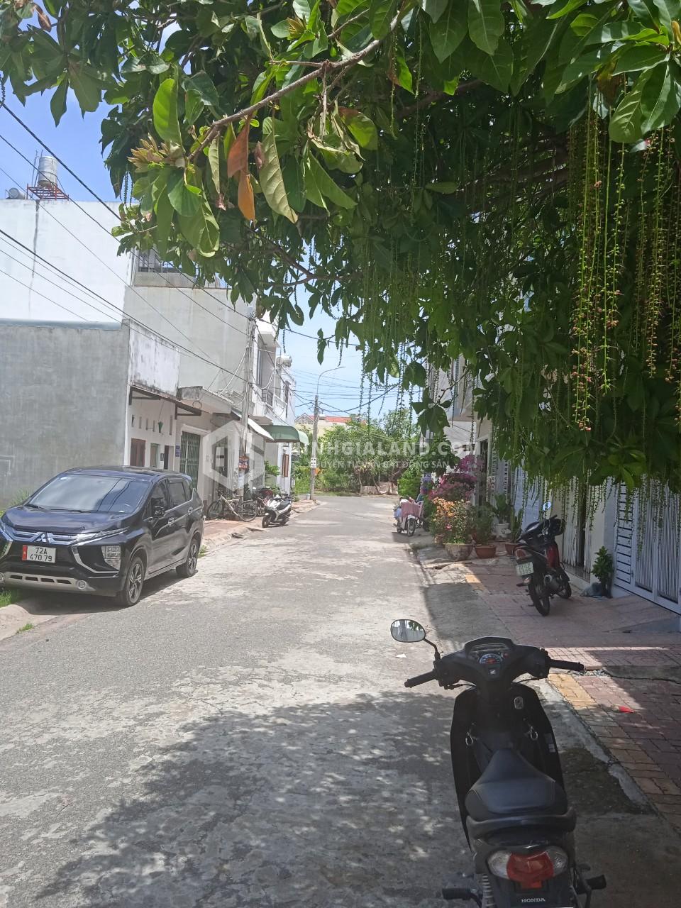 BÁN NHÀ CẤP 4 GÁC LỬNG CÓ 2 PHÒNG NGỦ KHU NỘI BỘ ĐƯỜNG 10M BÌNH GIÃ TP.VŨNG TÀU