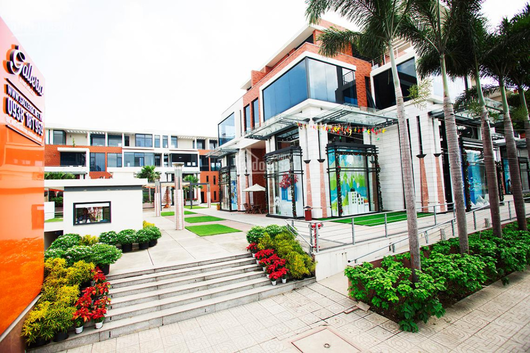 Bán căn góc biệt thự Galleria 18A Nguyễn Hữu Thọ, DT 12m x 25,59m - 31,5m có hầm chung và riêng