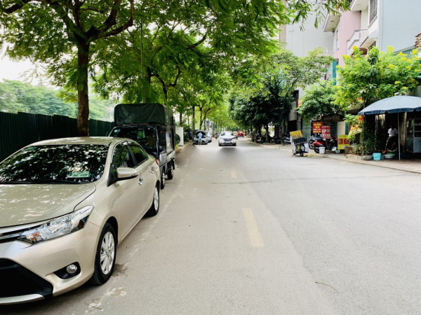 Ban nha Nguyen Đinh Hoan