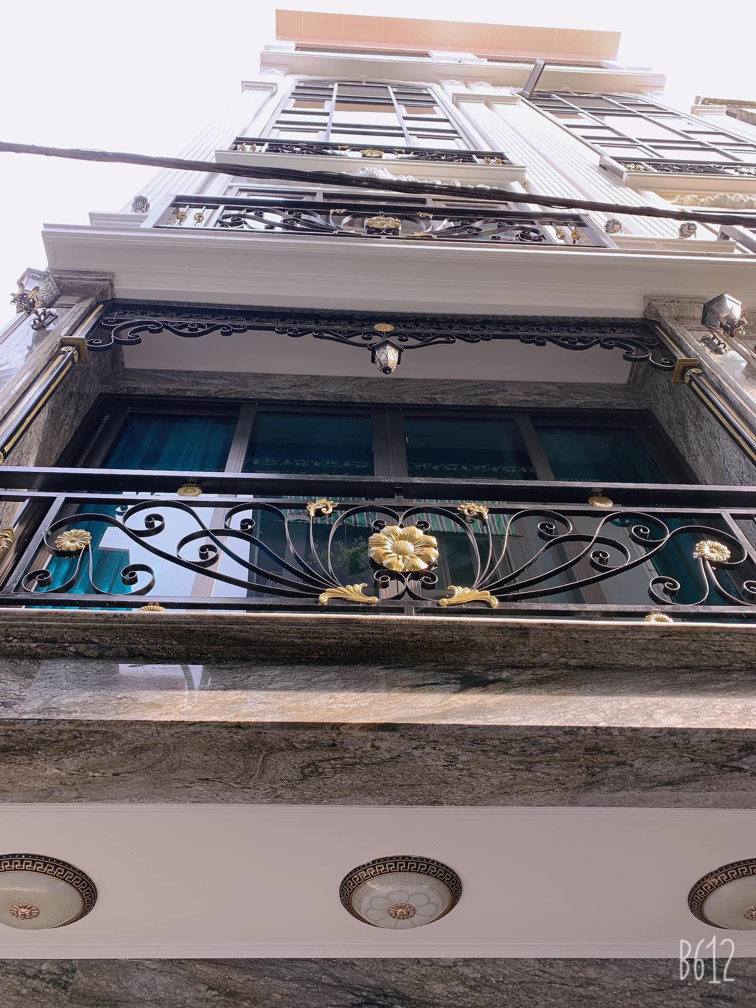 Siêu phẩm Cầu Giấy, 8 tầng, thang máy, gara ô tô, 2 thoáng, nhà đẹp đẳng cấp, kinh doanh, an sinh đỉnh.