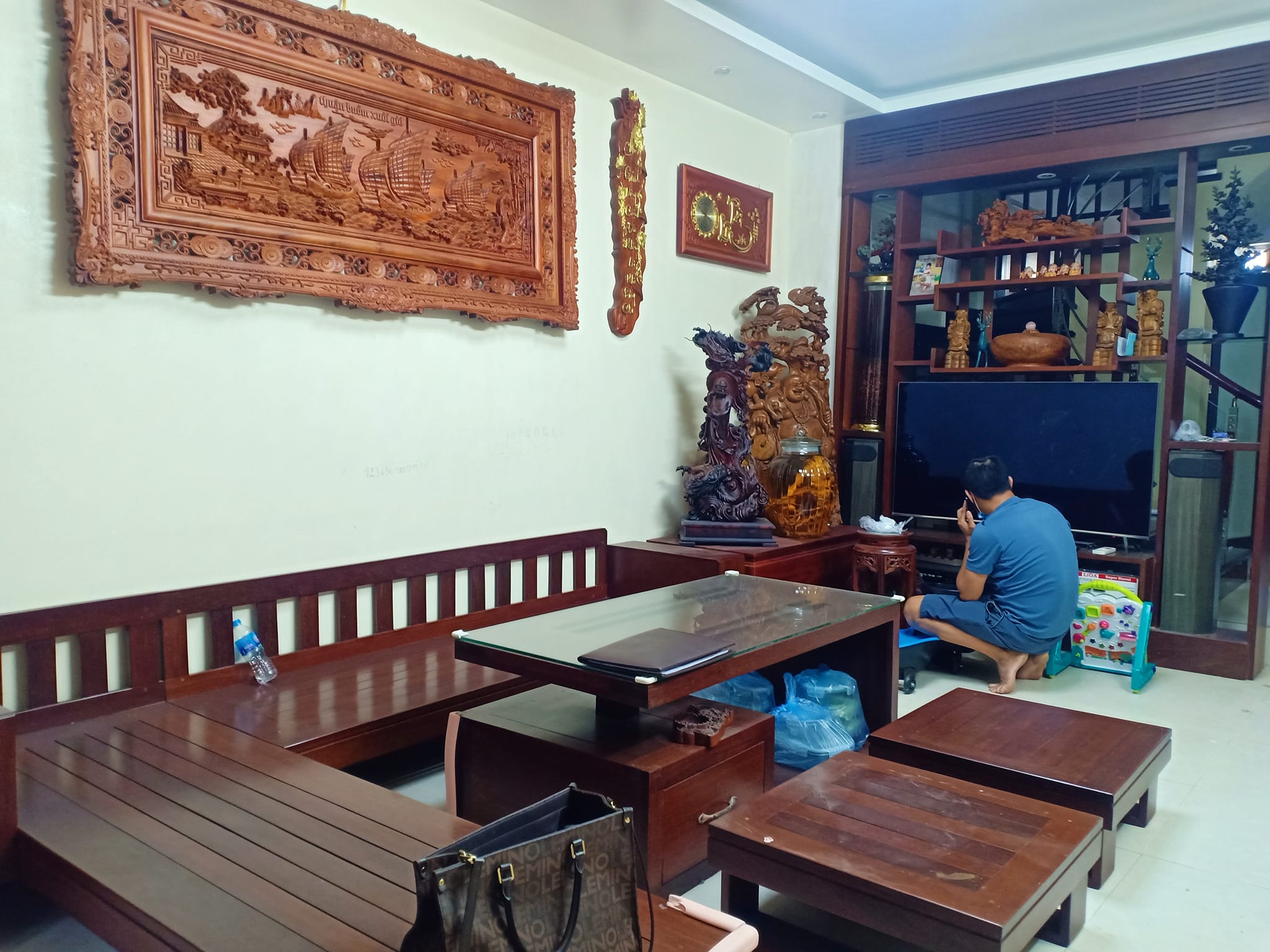 Nhà ngõ 28 Xuân La, 2 thoáng, gần đường lớn, mt rộng, 57m 5.7 tỷ