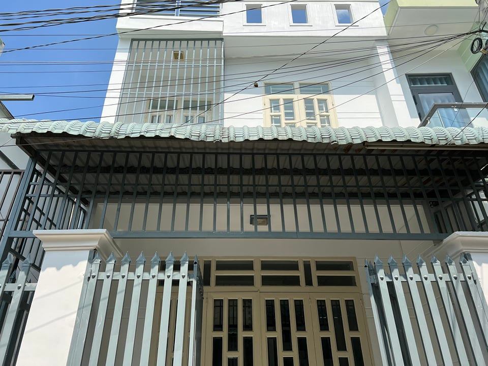 Nhà bán Bình Tân Bình Thành – Chỉ nhỉnh 4 Tỷ nhà diện tích rộng rãi 75M2 HXH mặt tiền bề thế 5M