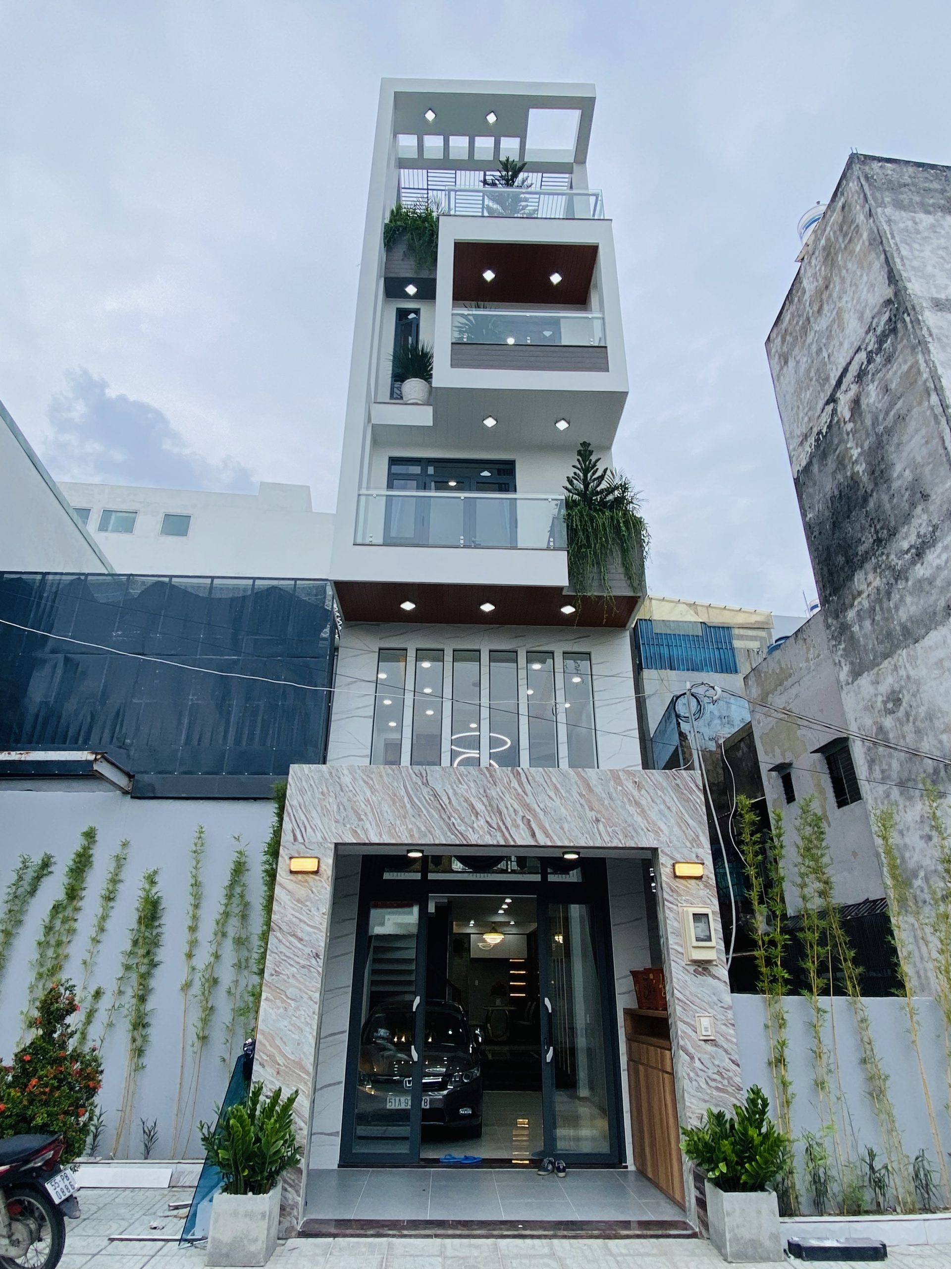 Bán Siêu Phẩm Nhà Phố Đường Phan Huy ích, Quận Gò vấp, Hồ chí Minh.