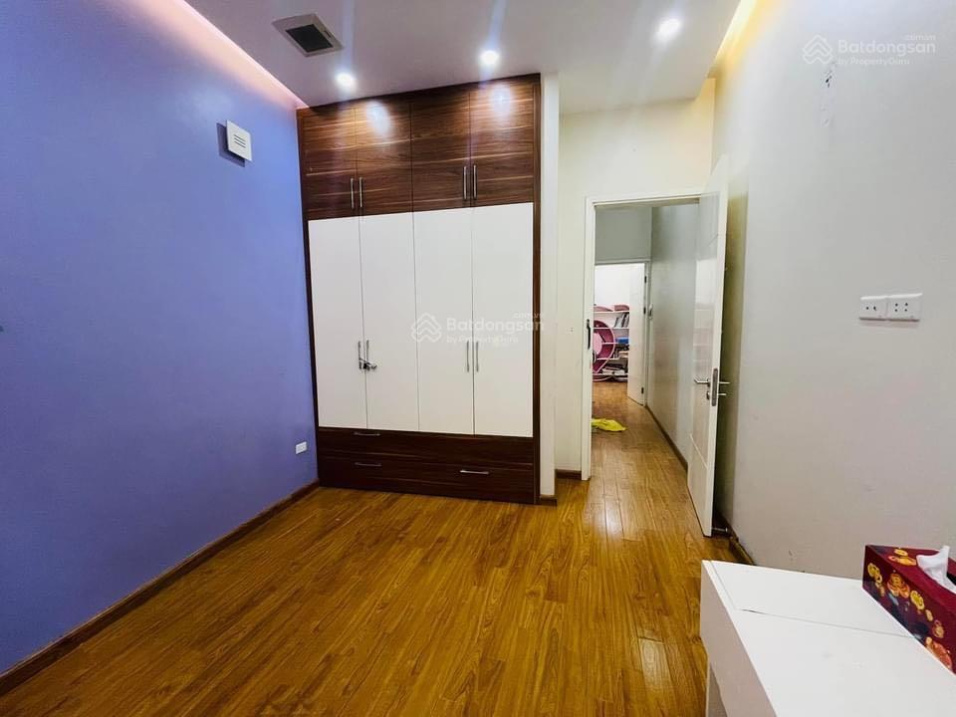 Cần bán gấp Ngọc Khánh Ba đình DT 60m 4 tầng 3.6m mt giá 6.35 tỷ