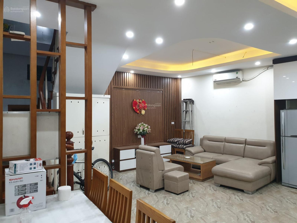 Căn nhà lô góc mặt thoáng 15m - dân trí cao - ngõ đẹp - vuông vức như tờ a4