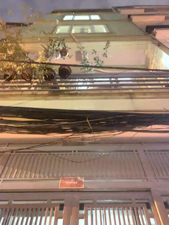 Chính chủ bán nhà ngõ Lạc Long Quân, Tây Hồ 63m2 x 4 tầng mt 5,5m ngõ thông rộng. Sdcc vuông đẹp