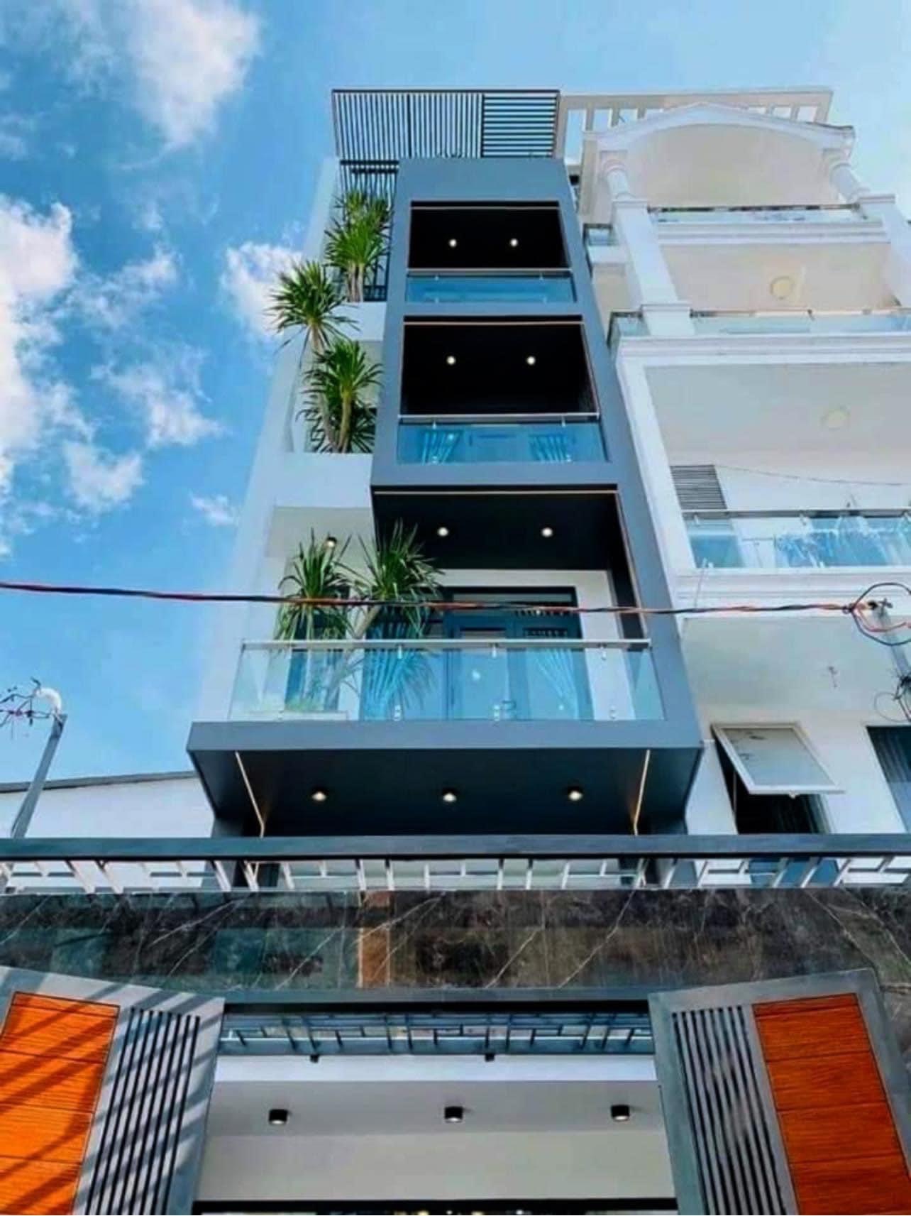 Bán nhà phố Thang máy kính đường Quang Trung phường 8 Gò vấp