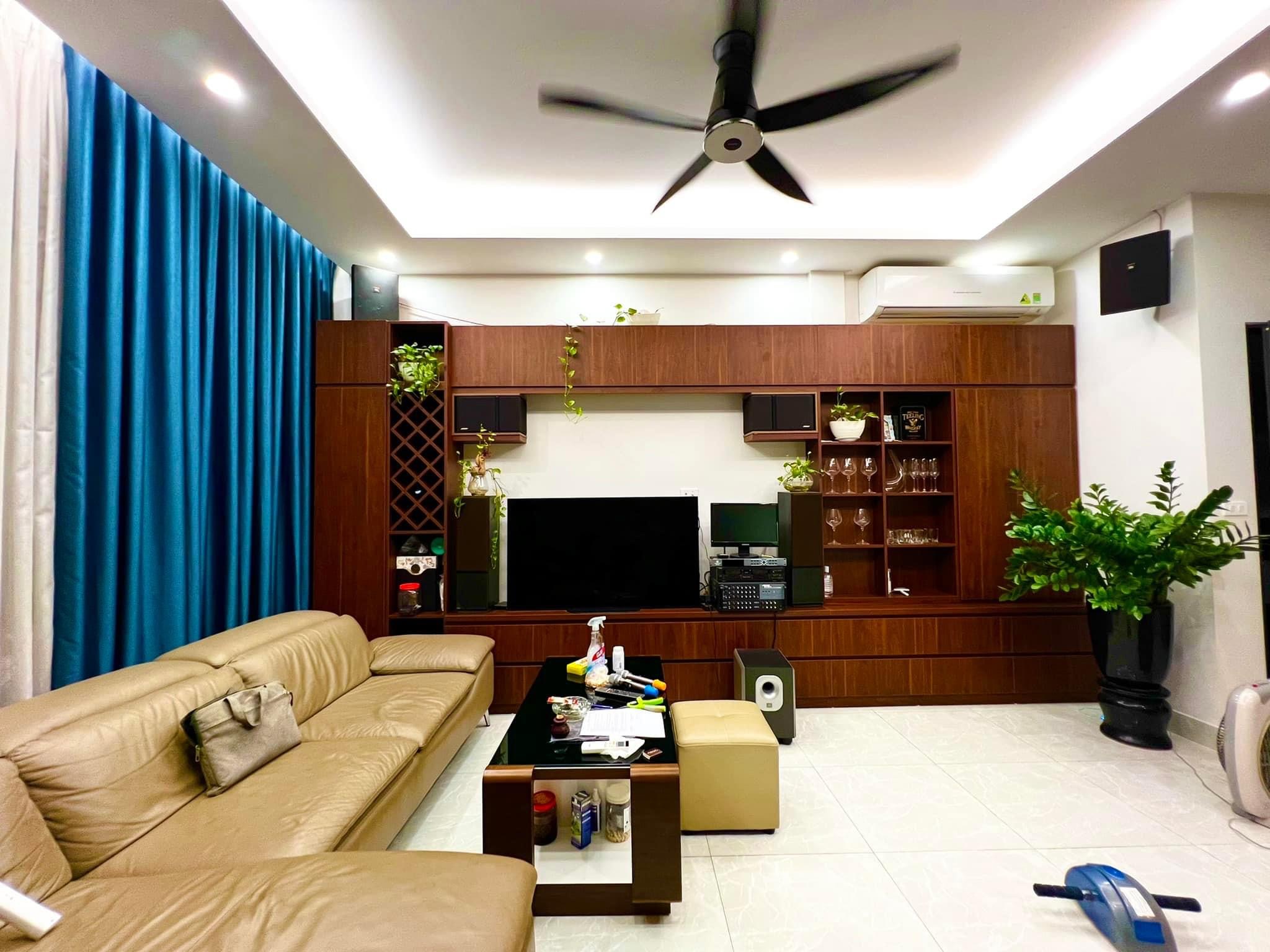 BÁN GẤP HOA HẬU BÁCH KHOA - MẶT TIỀN ĐẸP -NGÕ THÔNG - 30M RA MẶT PHỐ