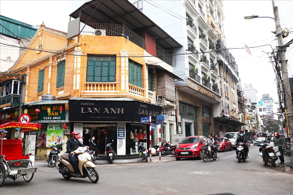 Hiếm! 35 tỷ Phố Đinh Liệt 120m2 mặt tiền 6.5m hậu 7.3m sổ 1 chủ nhà lô góc Vip Hoàn Kiếm