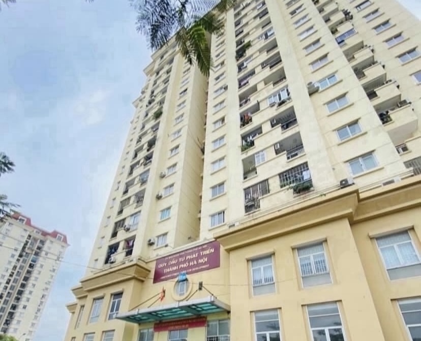 Bán Căn Hộ CT13 Khu Đô Thị Nam Thăng Long. Ciputra Diện tích: 48 m2 - Thông thuỷ 54m2.