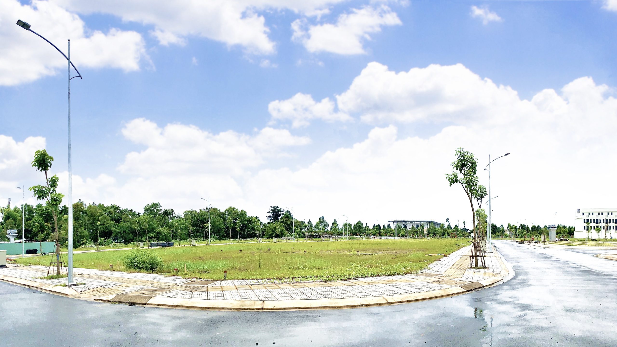 Bán lô nền nằm ngay trung tâm dự án đối diện công viên cây xanh 🌳