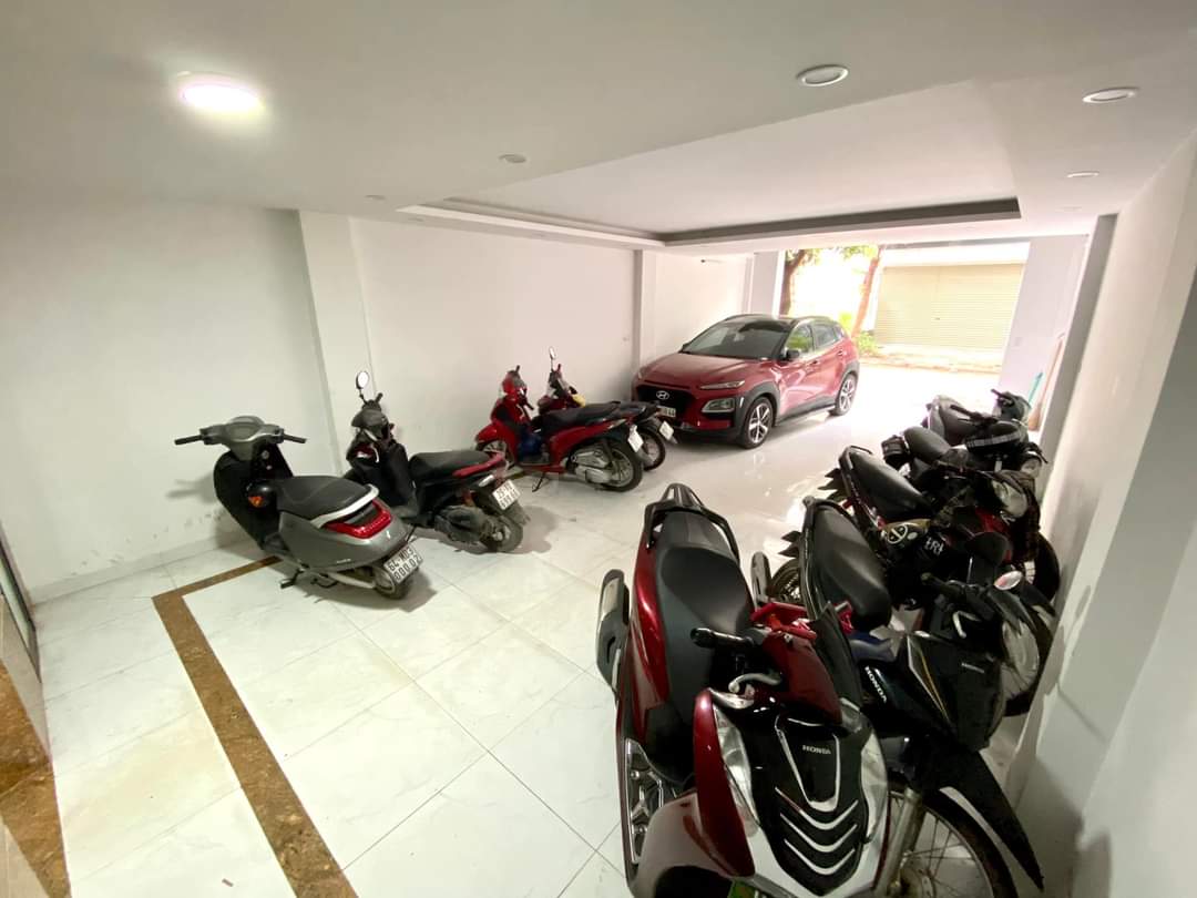 💥💥💥LINH ĐÀM - Ô TÔ TRÁNH - THÔNG - VỈA HÈ - THANG MÁY - KINH DOANH - DÒNG TIỀN TỐT 💥💥💥