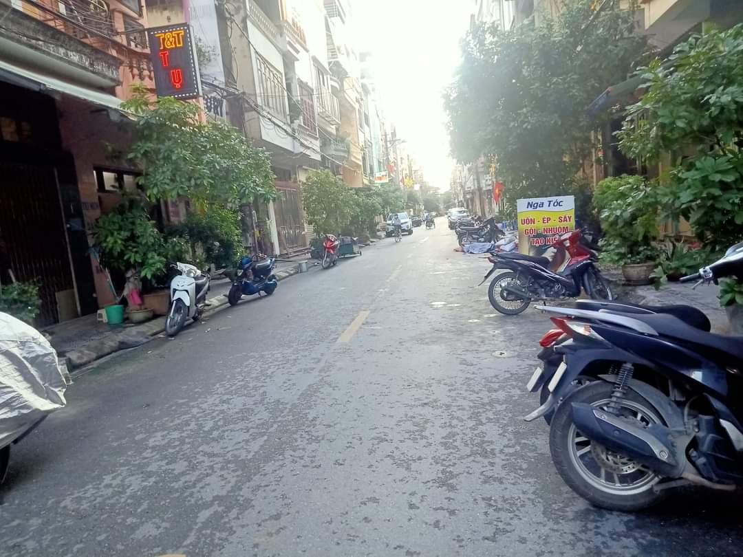 NHÀ MẶT PHỐ TRẦN ĐĂNG NINH HÀ ĐÔNG, Ở, KINH DOANH ĐẮC ĐỊA, 55M, MT 5M, 9 TỶ, RẺ NHẤT THỊ TRƯỜNG.