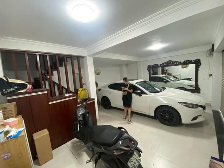 CẦN BÁN NHÀ ĐẸP, PHÂN LÔ, Ô TÔ TRÁNH, ĐỖ, LÔ GÓC, DT 45M2 x 5T, MT 5,6M, GIÁ 9,6 TỶ.