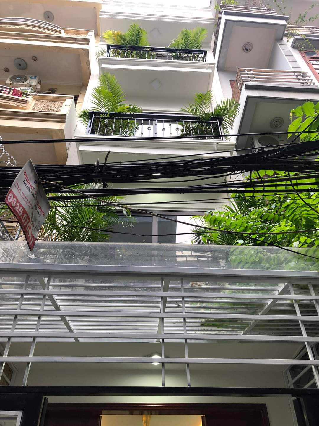 GỐC ĐỀ - NHÀ MỚI Ở LUÔN - 6 NGỦ - NGÕ BA GÁC TRÁNH - GẦN PHỐ Ở SƯỚNG - DT 51M