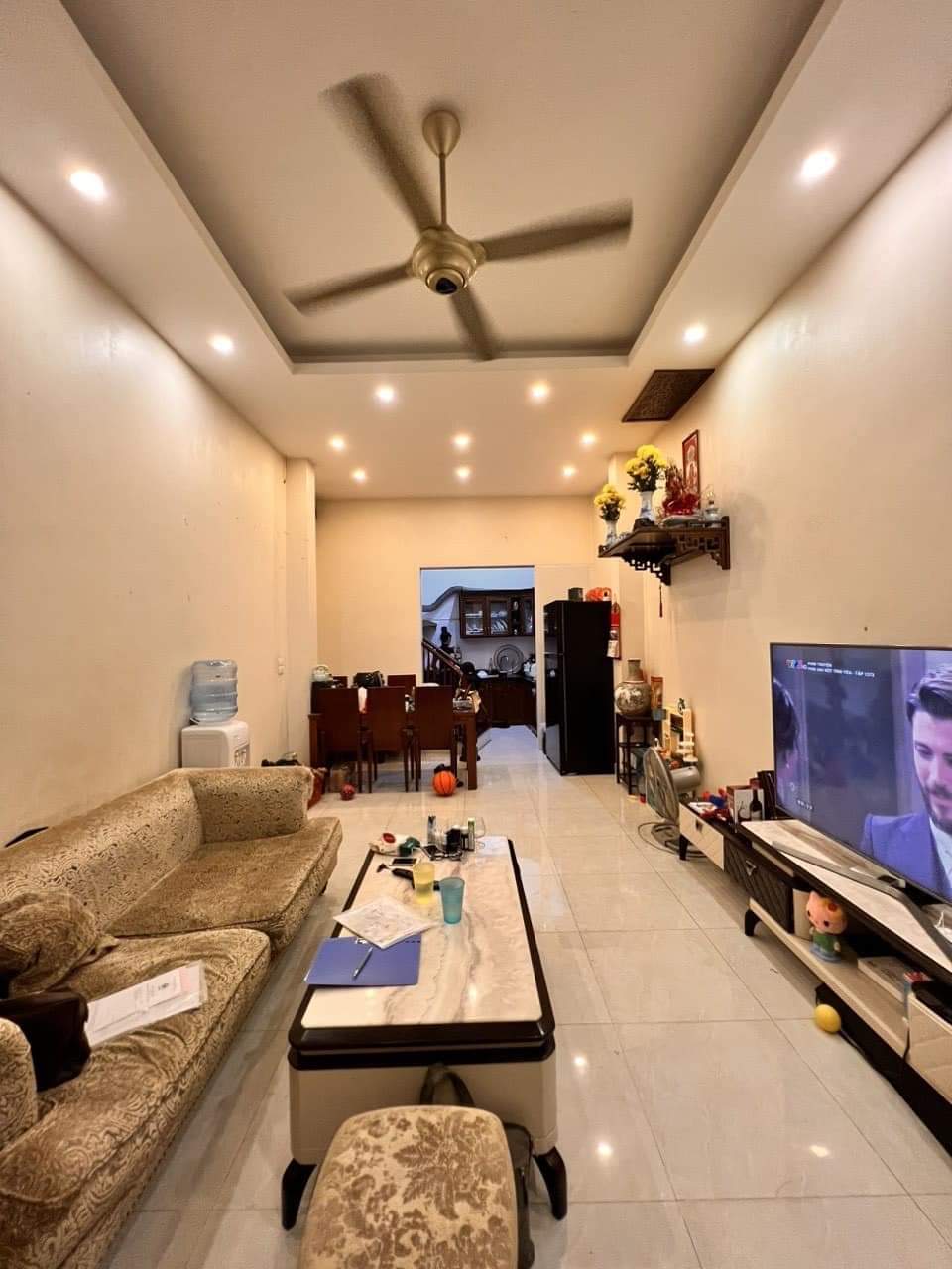 BÁN GẤP NHÀ LÊ THANH NGHỊ- QUẬN HAI BÀ TRƯNG- LÔ GÓC THOÁNG SÁNG.