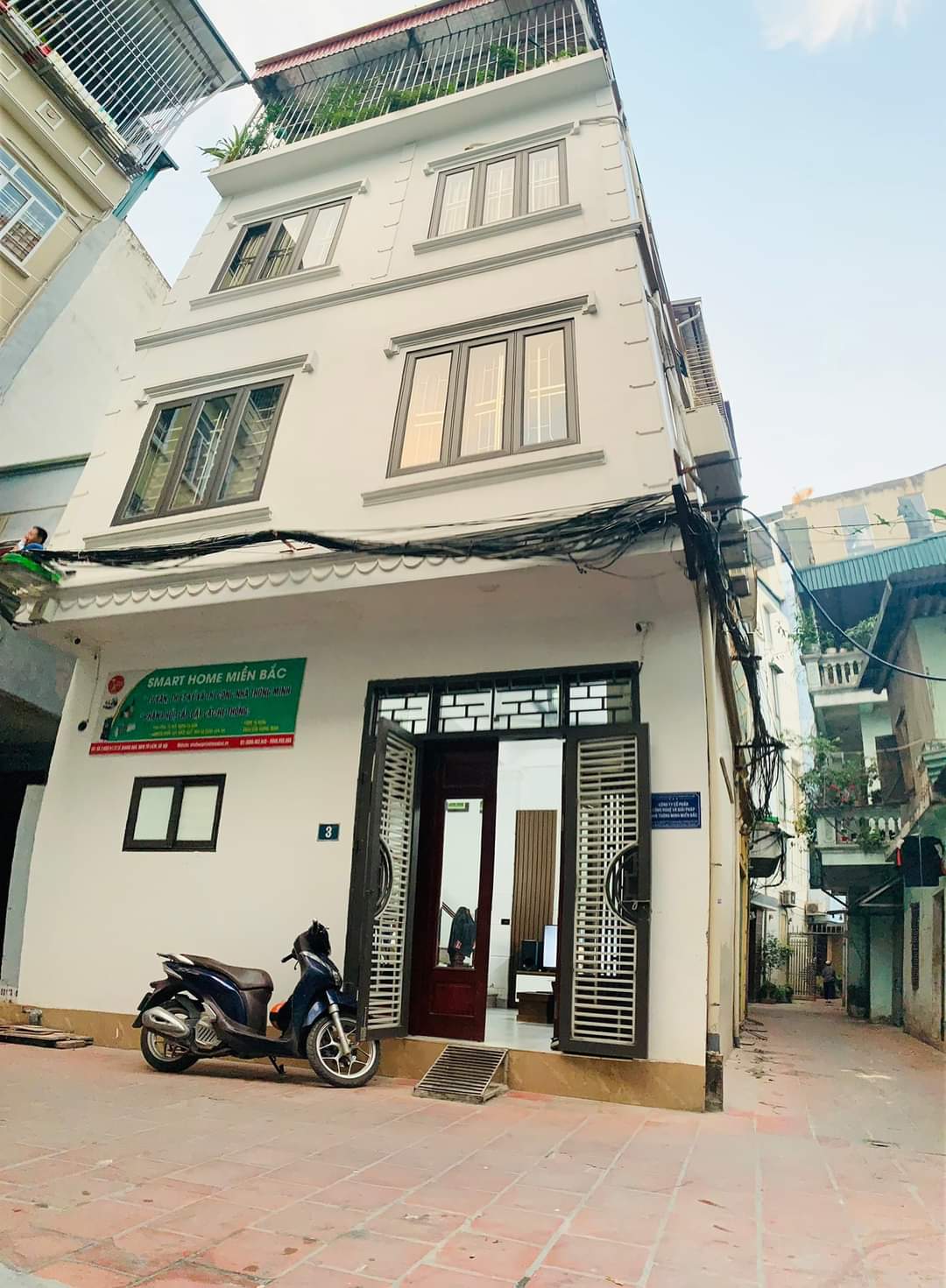 Bán nhà Nguyễn Xuân Khoát, Bắc Từ Liêm. Ngõ rộng, Dân trí cao. Nhà đẹp.DT: 57m2. Chỉ 5,3 tỷ.