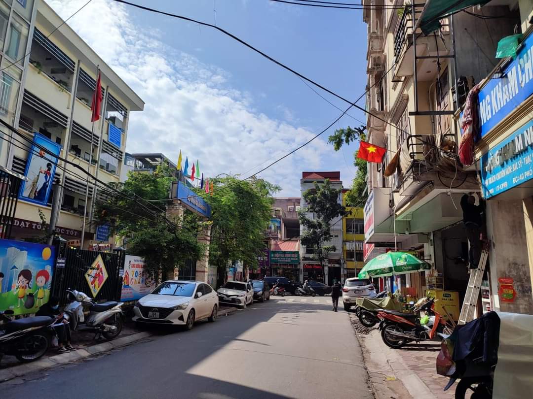 TRUNG TÂM QUẬN HBT HÀ NỘI, THÔNG THOÁNG MUÔN PHƯƠNG, KẾT NỐI ĐẠI GIA. Diện tích 35m2, Giá Chỉ 4.6 tỷ.