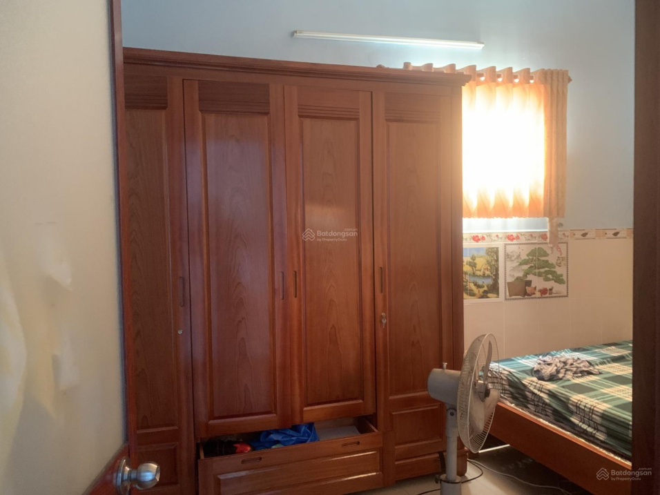 Gấp bán khu vip Tên Lửa, Bình Tân, 50m2, 2 tầng cạnh đường 29, ô tô đỗ cách 15m, chỉ nhỉnh 3 tỷ xx