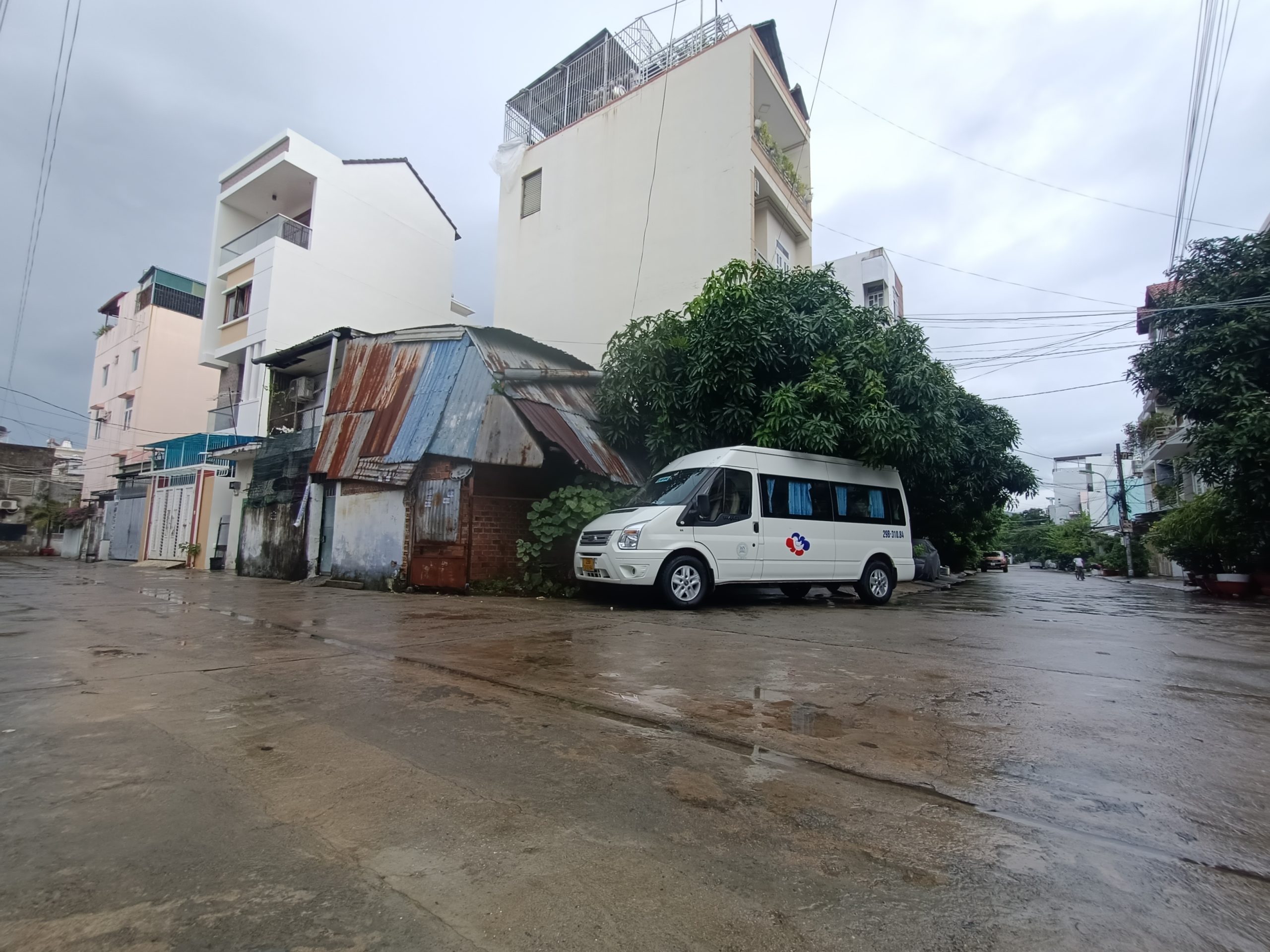 Kẹt tiền bán gấp lô đất đẹp 2 mặt tiền đường phòng không phước long nha trang