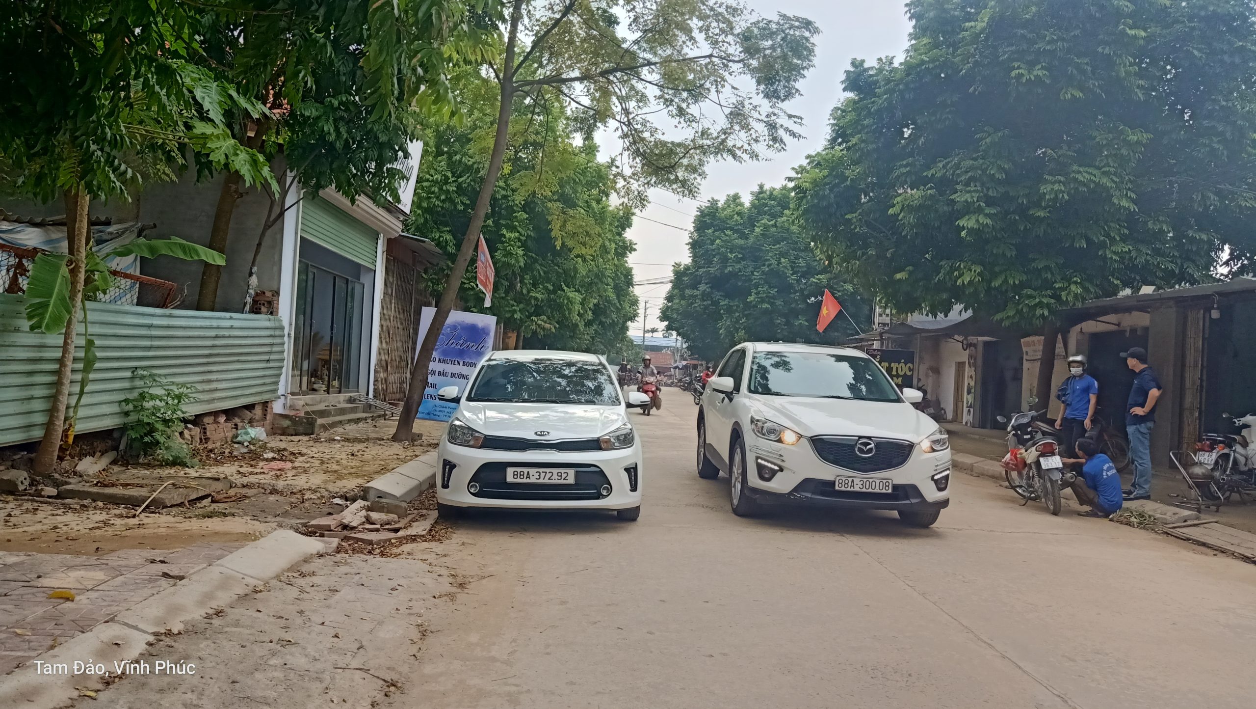 Chính chủ bán đất tdp đồi thông tt hợp châu Tam Đảo Vĩnh Phúc ,diện tích 150m tc 50m,mt 5m,.ngay cổng chợ TT hợp châu,..