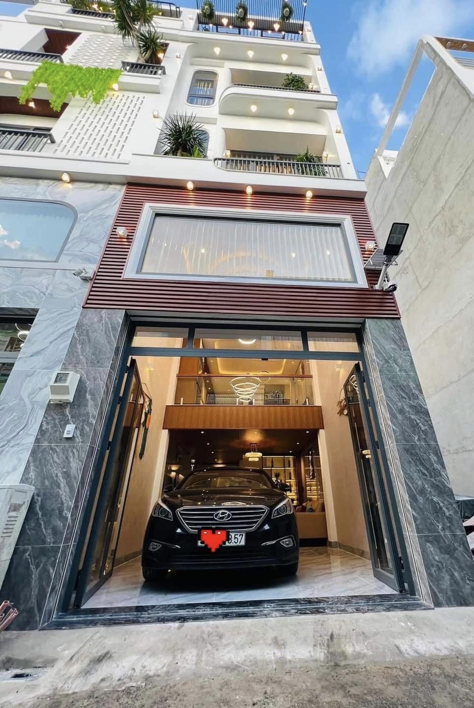 Nhà đẹp phố VIP Hồng Tiến- 45m2x5 tầng - Gara ô tô- 2 thoáng- Chỉ 7.5 tỷ.