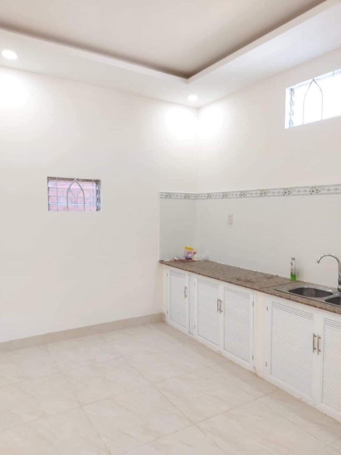 Nhà sổ hồng ful thổ cư, ngay trung tâm xã vĩnh thạnh, không ngập lụt