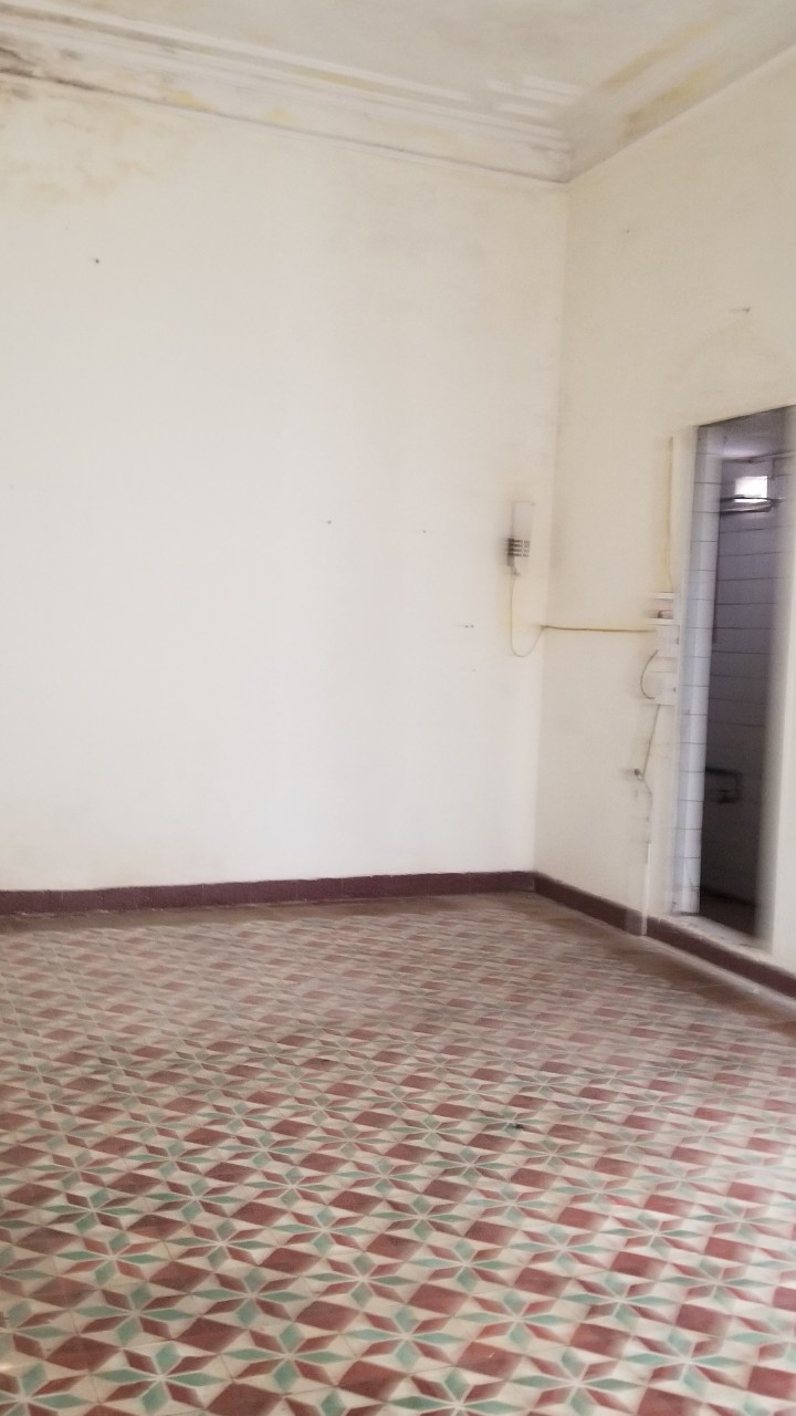 Căn Nhà 3 tầng Trấn vũ 25m2 lô góc 2.95 tỷ Ba Đình Hà Nội ngay hồ Trúc Bạch ngõ thông ra Quán thánh gần