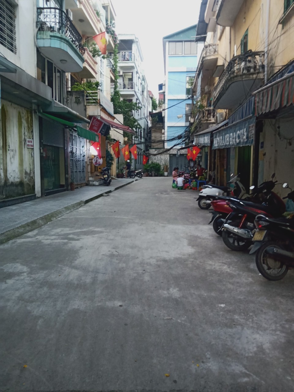 Nhà 5 tầng Quán Thánh 36m2 6.1 tỷ Ba Đình Hà Nội gần Trấn vũ ngay hồ Trúc Bạch tý ra đường thanh niên qua