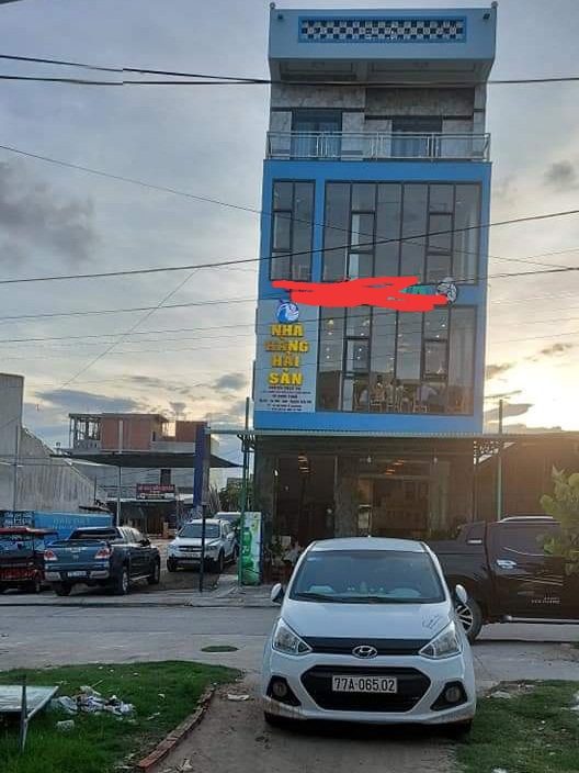 90m2