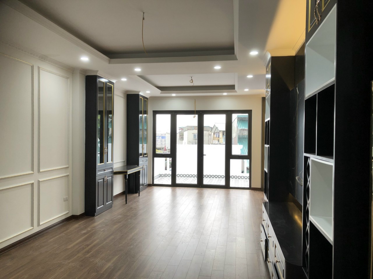 Cần bán Gấp nhà Thang Máy, Tân Mai, Nguyễn Chính, 45m2 x 6 tầng, Ô tô, Giá: 7.2 tỷ( ctl).