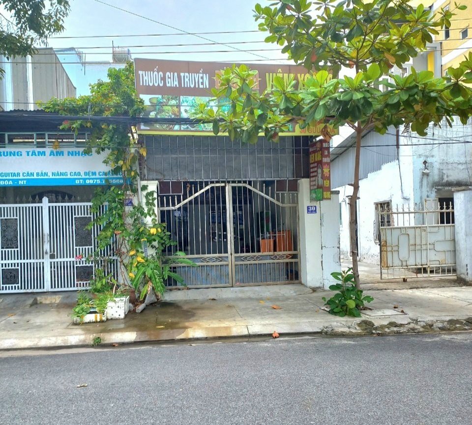 Chú kẹ tiền nhờ ae sale hổ trợ chạy nhanh