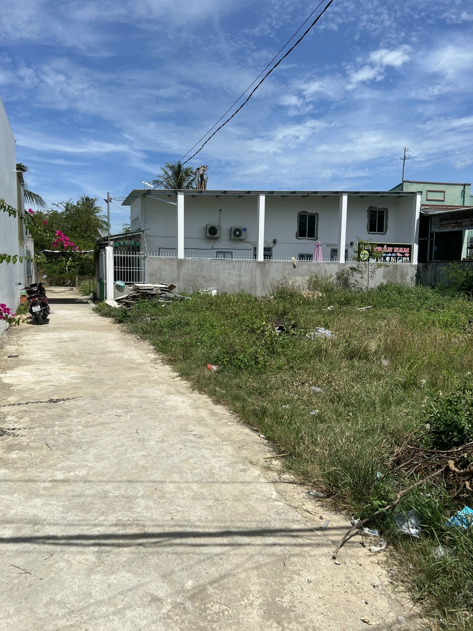 Chính chủ bán đất có 3 phòng trọ